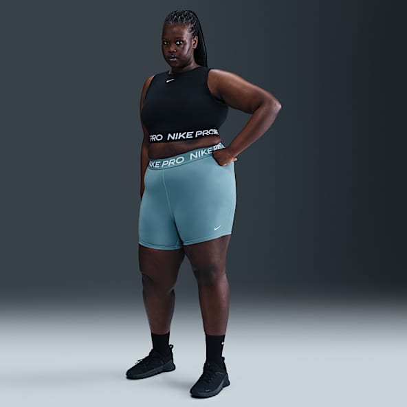 ☆NIKE☆Nike Universa Women's (Plus Size) Nike Plus Size Sportswear Classics High-Waisted Graphic